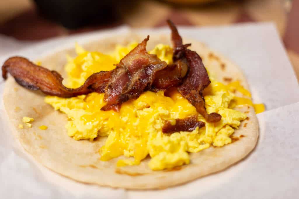 bacon and egg breakfast taco
