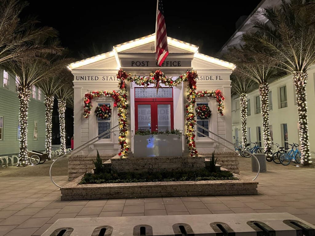Seaside Florida Post decorated for the holidays